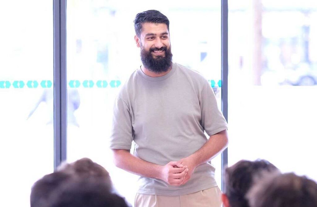 Moment d’échange entre les apprenants de Start01 et Anas Nasir de SQLI sur les futures perspectives de l’IA