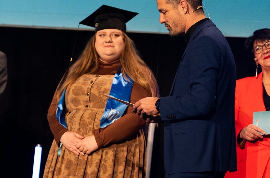 Première remise de diplômes à Start01 : un moment historique et plein d’émotions